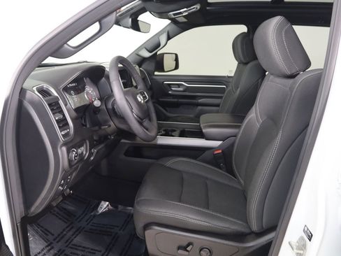 Used 2025 RAM 1500 Big Horn AWD/4WD image 12