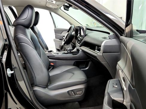 Certified 2025 Toyota Grand Highlander XLE image 20