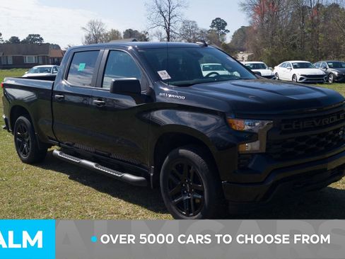 Used 2024 Chevrolet Silverado 1500 Custom image 2