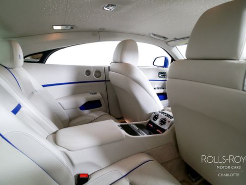 Used 2019 Rolls-Royce Wraith image 25