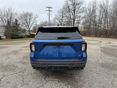 Used 2020 Ford Explorer ST w/ ST Street Pack image 8