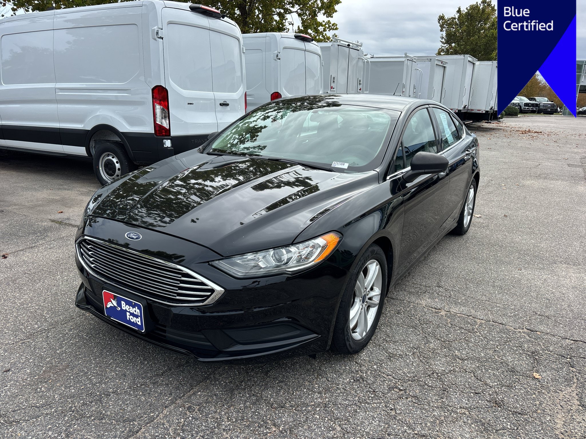 Used 2018 Ford Fusion SE w/ Fusion SE Technology Package FWD image 1