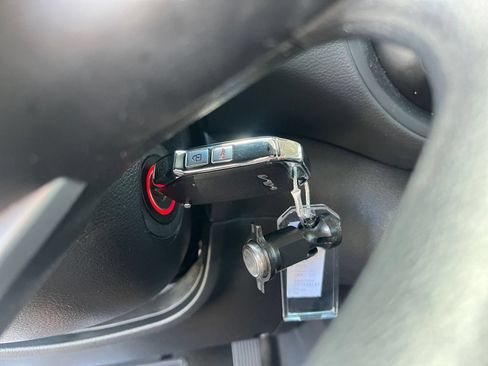 Used 2025 Kia Soul LX w/ LX Technology Package FWD image 21