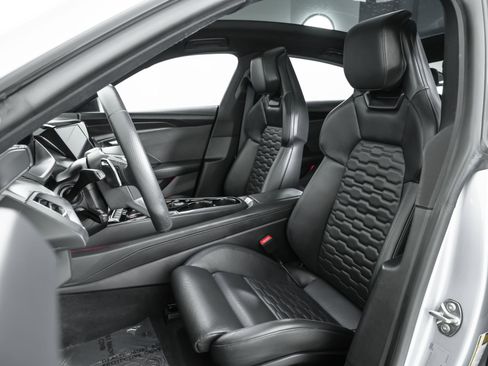 Used 2022 Audi e-tron GT Prestige image 20