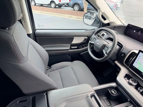 Certified 2025 Ford Expedition Max Active RWD image 15