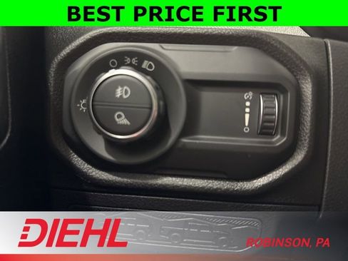 New 2026 Jeep Gladiator Sport image 19