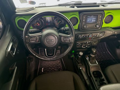 Used 2019 Jeep Wrangler Unlimited Sport S AWD/4WD image 25