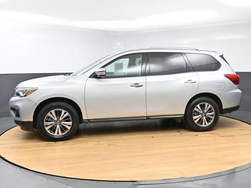 Used 2020 Nissan Pathfinder SV AWD/4WD image 6