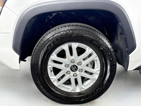 Used 2022 Toyota Tundra SR5 RWD image 18