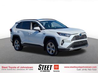 Used 2020 Toyota RAV4 Limited image 1