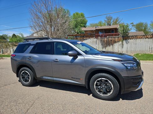 Used 2023 Nissan Pathfinder Rock Creek AWD/4WD image 2