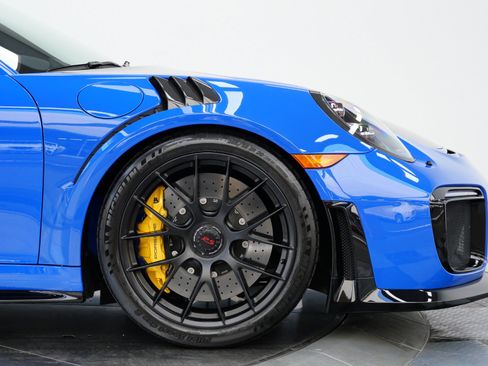 Used 2019 Porsche 911 GT2 RS RWD image 69