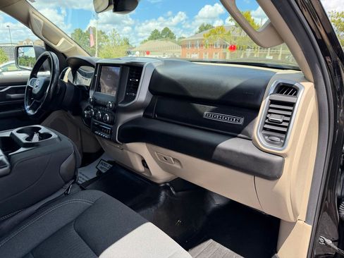 Used 2020 RAM 1500 Big Horn AWD/4WD image 18