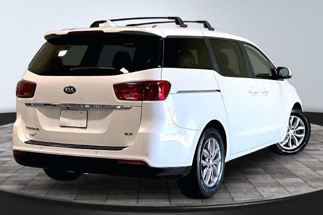 Used 2019 Kia Sedona EX FWD image 5