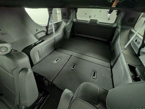 New 2026 GMC Yukon XL Denali w/ Sun & Power Step Package image 37