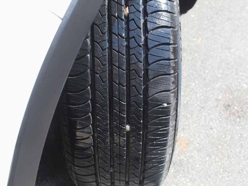 Used 2014 Ford Explorer Sport w/ Equipment Group 401A AWD/4WD image 37