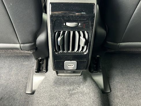 New 2026 Jeep Compass Latitude image 25