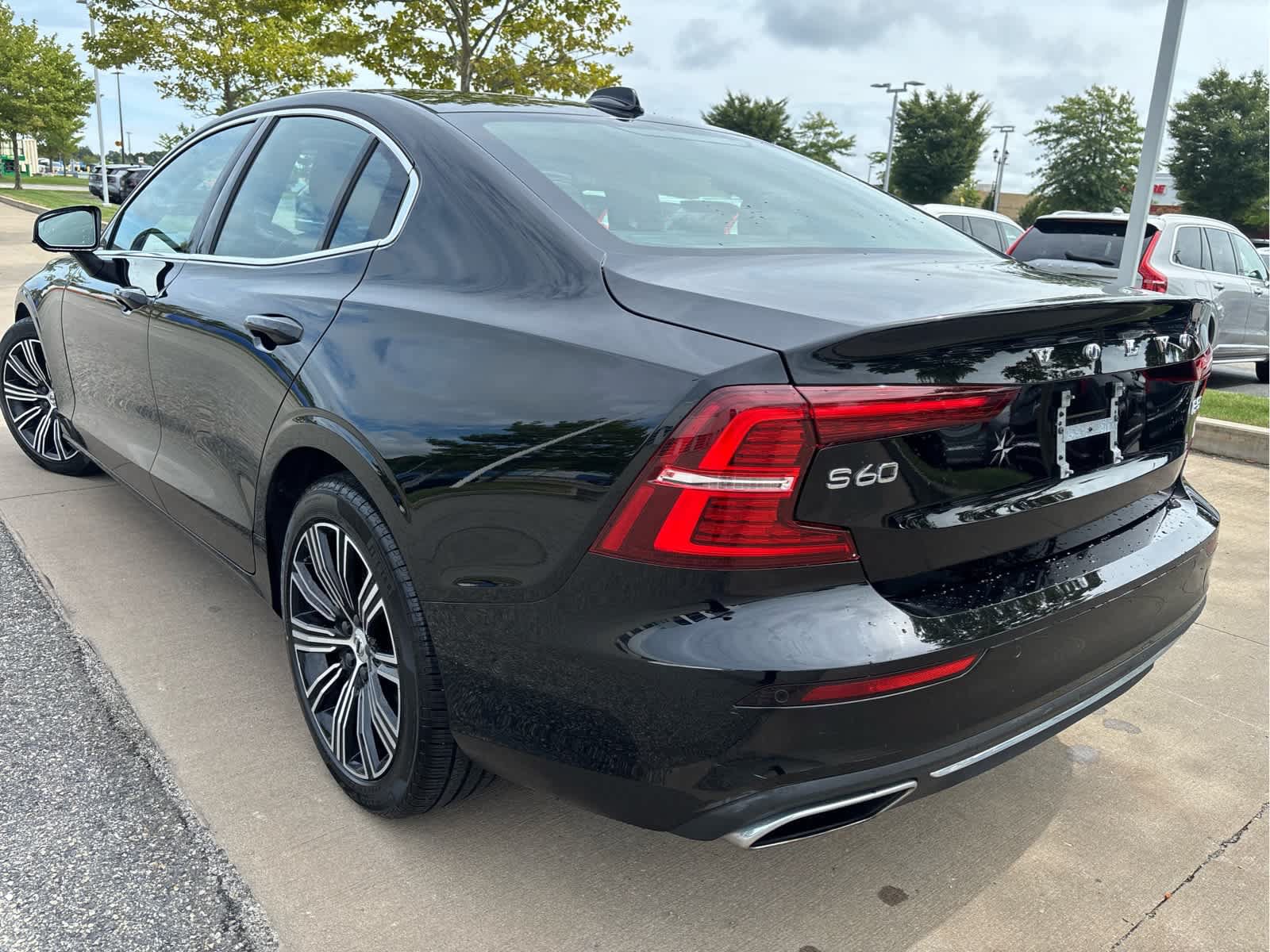 Used 2022 Volvo S60 B5 Inscription AWD/4WD image 7