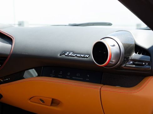 Used 2023 Ferrari F8 Tributo RWD image 33