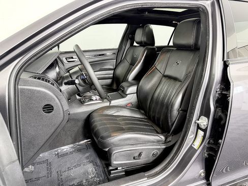 Used 2023 Chrysler 300 S RWD image 31
