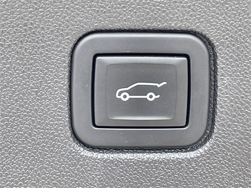 Used 2024 Chevrolet Equinox RS w/ RS Leather Package image 31