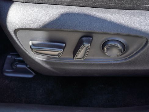 Certified 2025 Toyota RAV4 XLE AWD/4WD image 17