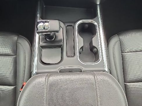 Used 2023 Chevrolet Silverado 1500 LTZ AWD/4WD image 44