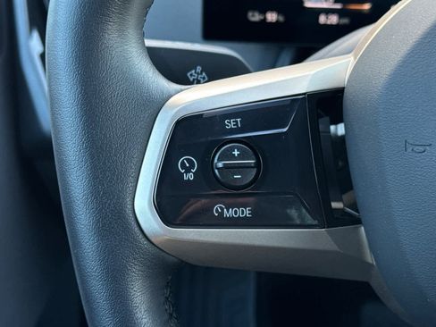 Used 2025 BMW iX xDrive50 image 26