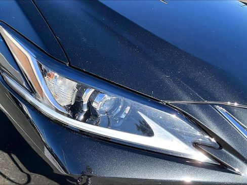 Used 2022 Lexus ES 250 w/ Premium Package image 24