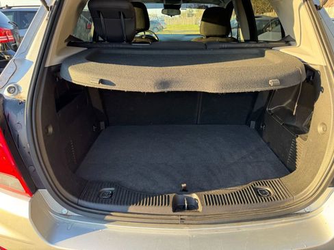 Used 2019 Chevrolet Trax LT FWD image 27