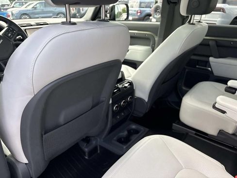 Used 2025 Land Rover Defender 130 X-Dynamic SE AWD/4WD image 16