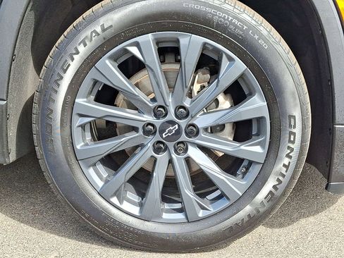 Certified 2023 Chevrolet Traverse RS w/ LPO, Floor Liner Package AWD/4WD image 27