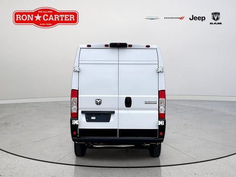 Used 2025 RAM ProMaster 2500 w/ Convenience Group FWD image 5