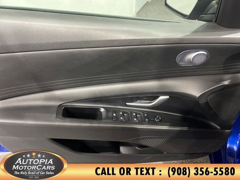 Used 2023 Hyundai Elantra SEL w/ Cargo Package image 18