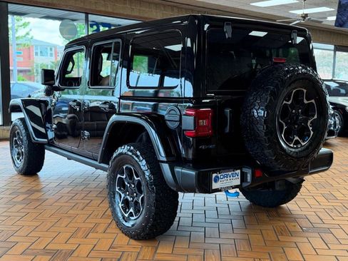 Used 2022 Jeep Wrangler Unlimited Rubicon 4xe w/ Cold Weather Group AWD/4WD image 7