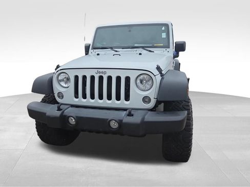 Used 2018 Jeep Wrangler Sport AWD/4WD image 8