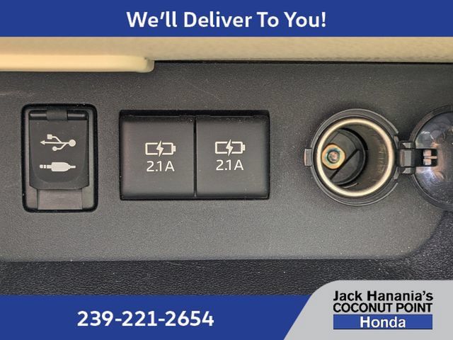 Used 2018 Toyota Highlander XLE FWD image 27