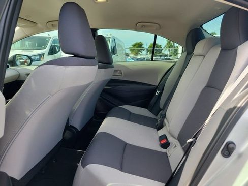 Used 2025 Toyota Corolla LE FWD image 12