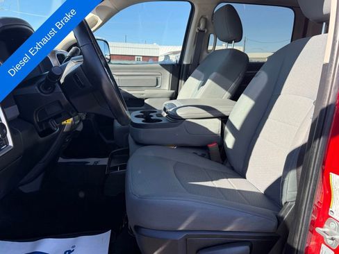 Used 2017 RAM 3500 SLT w/ Luxury Group image 17