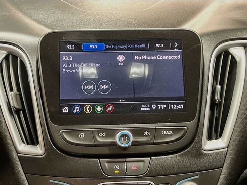 Used 2025 Chevrolet Malibu LT FWD image 15