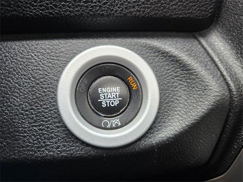 Used 2017 RAM 1500 Laramie w/ Convenience Group image 28