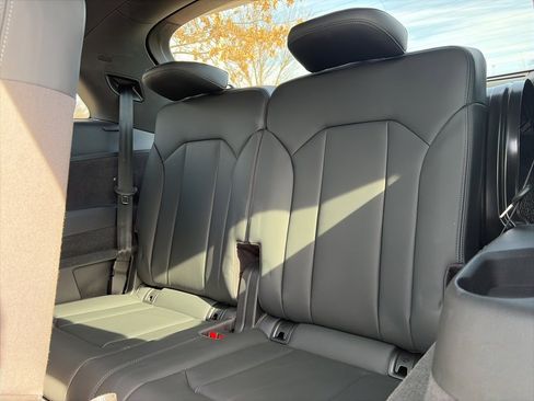 Used 2022 Audi SQ7 Premium Plus image 26