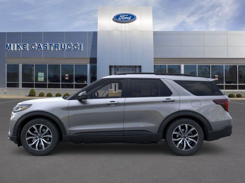 New 2025 Ford Explorer ST-Line w/ Premium Package RWD image 3
