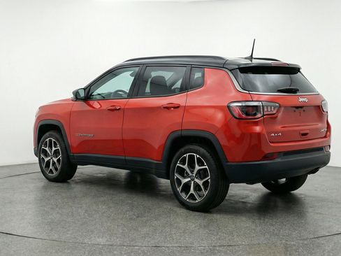 Used 2025 Jeep Compass Limited AWD/4WD image 6