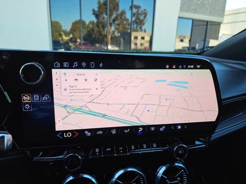 Used 2024 Chevrolet Blazer EV LT image 31