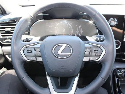 Certified 2025 Lexus NX 250 FWD image 16