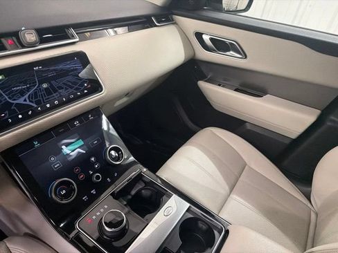 Used 2019 Land Rover Range Rover Velar S AWD/4WD image 27