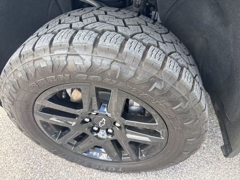 Used 2024 Chevrolet Silverado 1500 Custom image 12