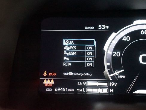 Used 2023 Toyota Tundra Platinum image 17