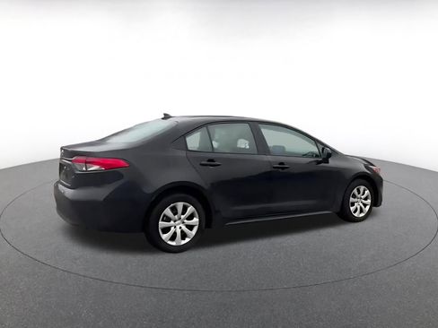 Used 2025 Toyota Corolla LE image 14
